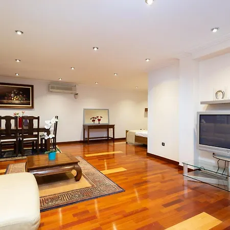 Villa De Lujo Con Piscina Privada Y Jacuzzi