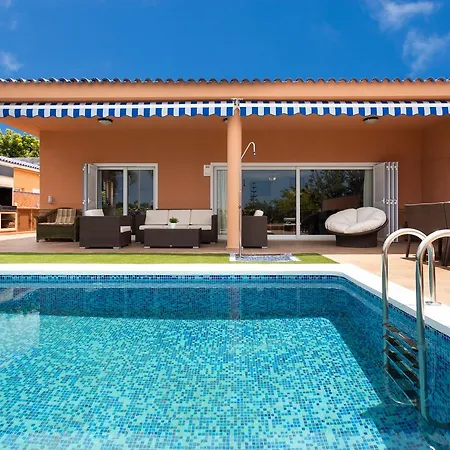 Maravillosa De Lujo Con Piscina Privada