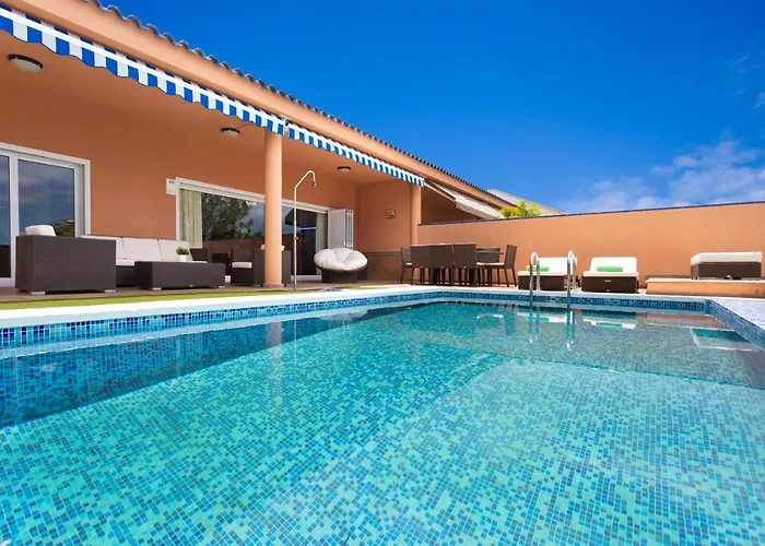 Maravillosa De Lujo Con Piscina Privada Vila